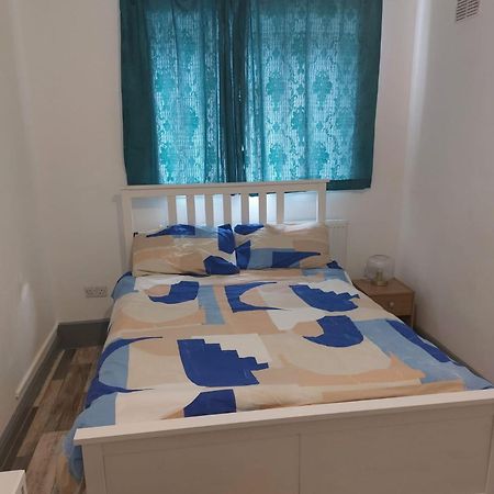 Holiday Villa 런던 외부 사진