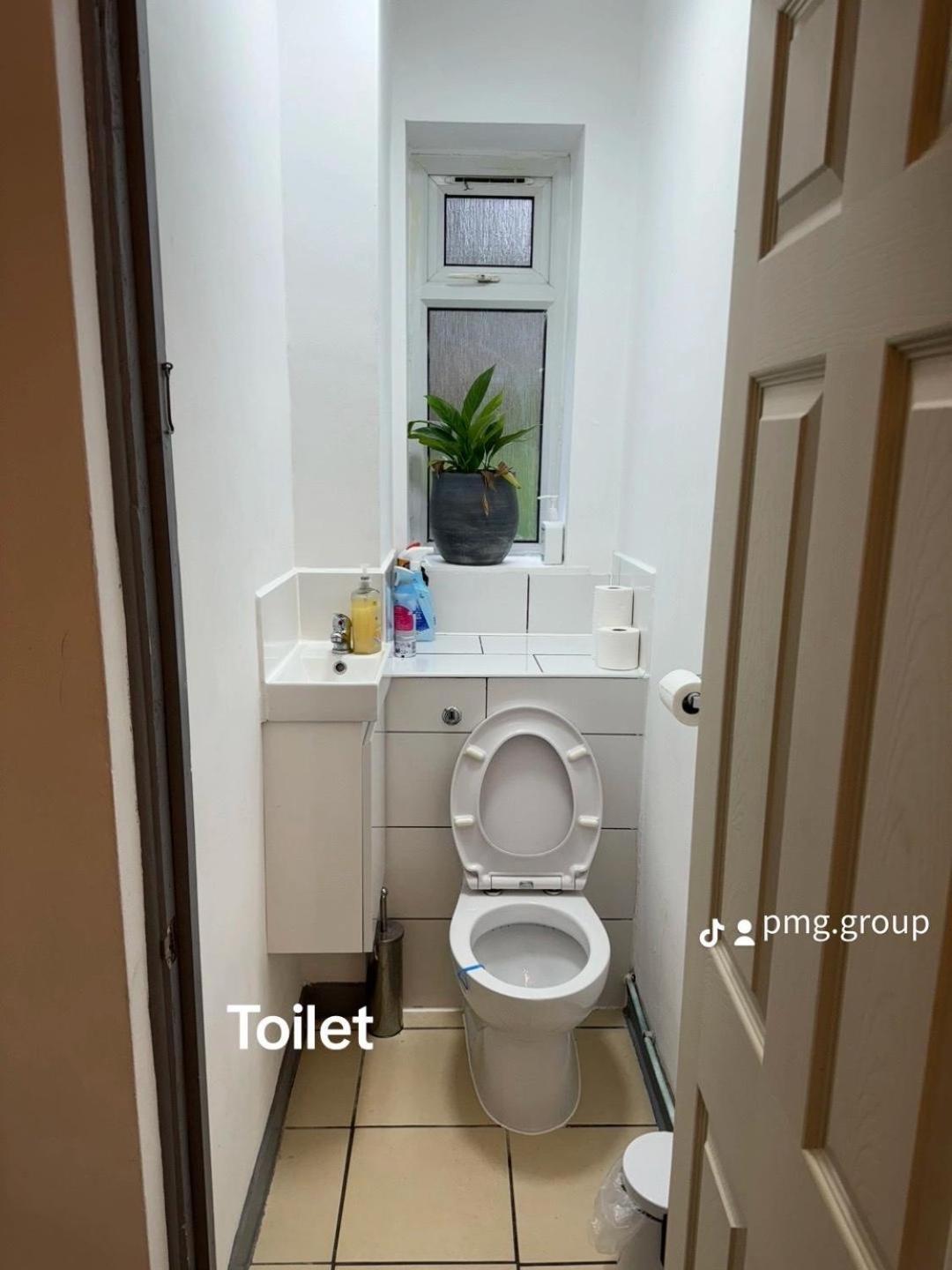 Holiday Villa 런던 외부 사진